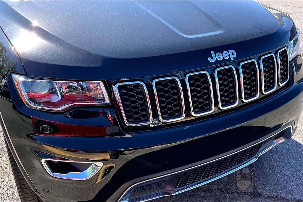 Used 2021 Jeep Grand Cherokee Limited AWD/4WD image 32