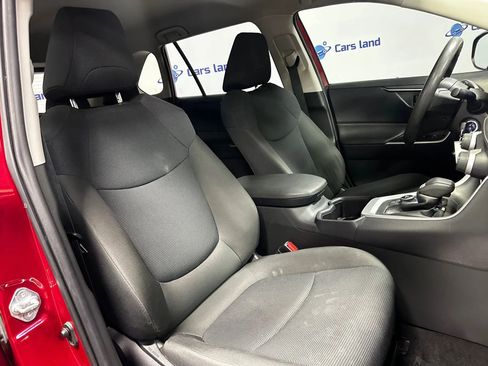 Used 2022 Toyota RAV4 LE image 24