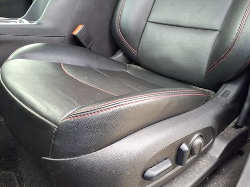 Certified 2024 Chevrolet Equinox RS w/ RS Leather Package AWD/4WD image 19