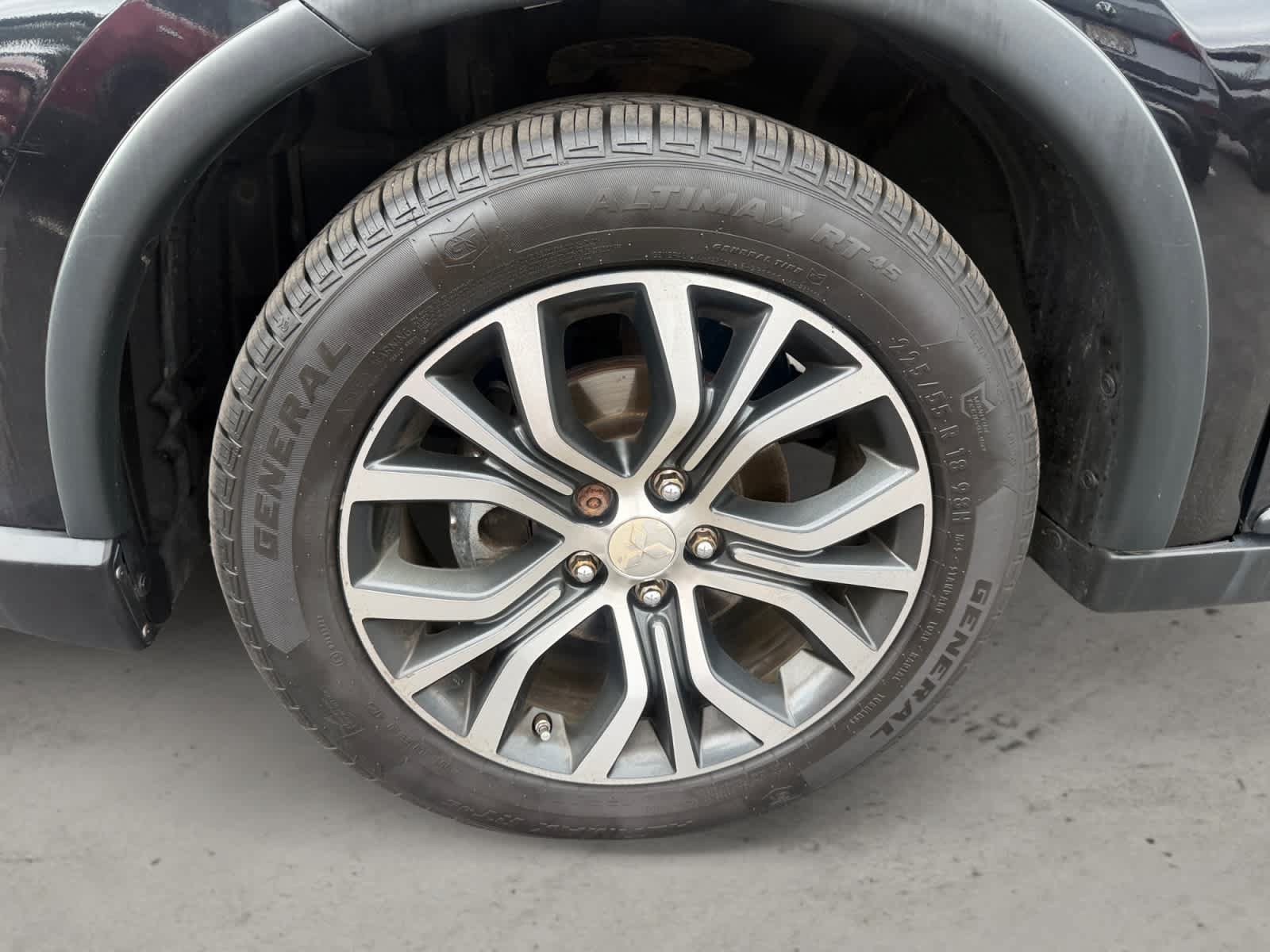 Used 2017 Mitsubishi Outlander ES FWD image 12