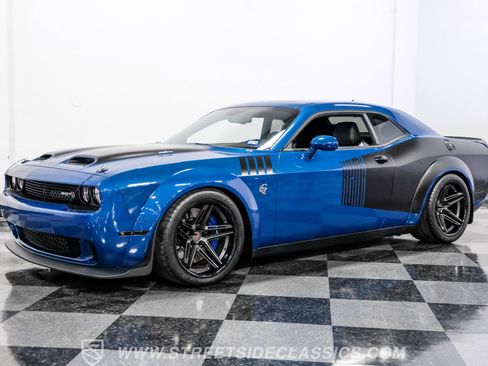 Used 2022 Dodge Challenger SRT Hellcat image 6
