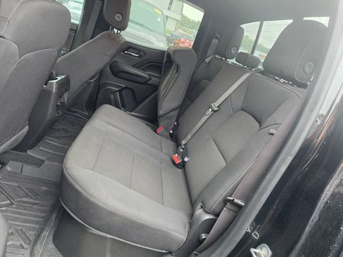 Used 2023 Chevrolet Colorado LT w/ LT Convenience Package AWD/4WD image 13
