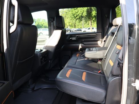 Used 2024 GMC Sierra 2500 AT4 w/ AT4 Premium Plus Package AWD/4WD image 55
