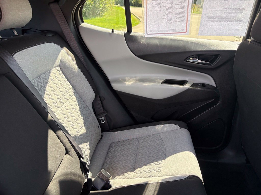Used 2024 Chevrolet Equinox LS w/ LS Convenience Package FWD image 33