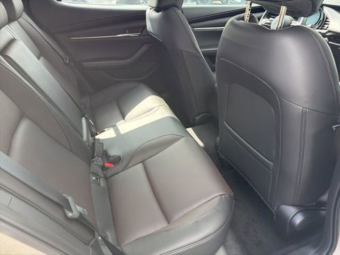 New 2026 MAZDA MAZDA3 Hatchback w/Premium Plus Pkg image 29