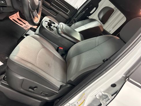 Used 2024 RAM 2500 Big Horn w/ Safety Group image 12