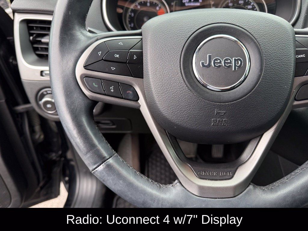 Used 2019 Jeep Cherokee Latitude Plus w/ Cold Weather Group AWD/4WD image 11