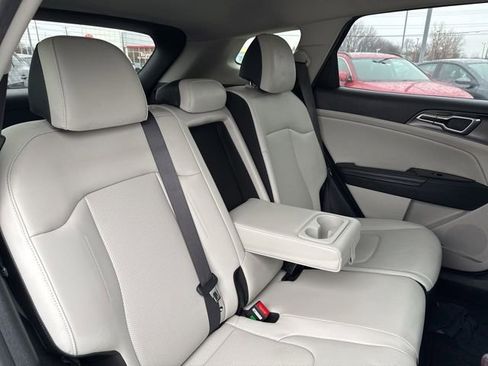 Used 2023 Kia Sportage EX image 37