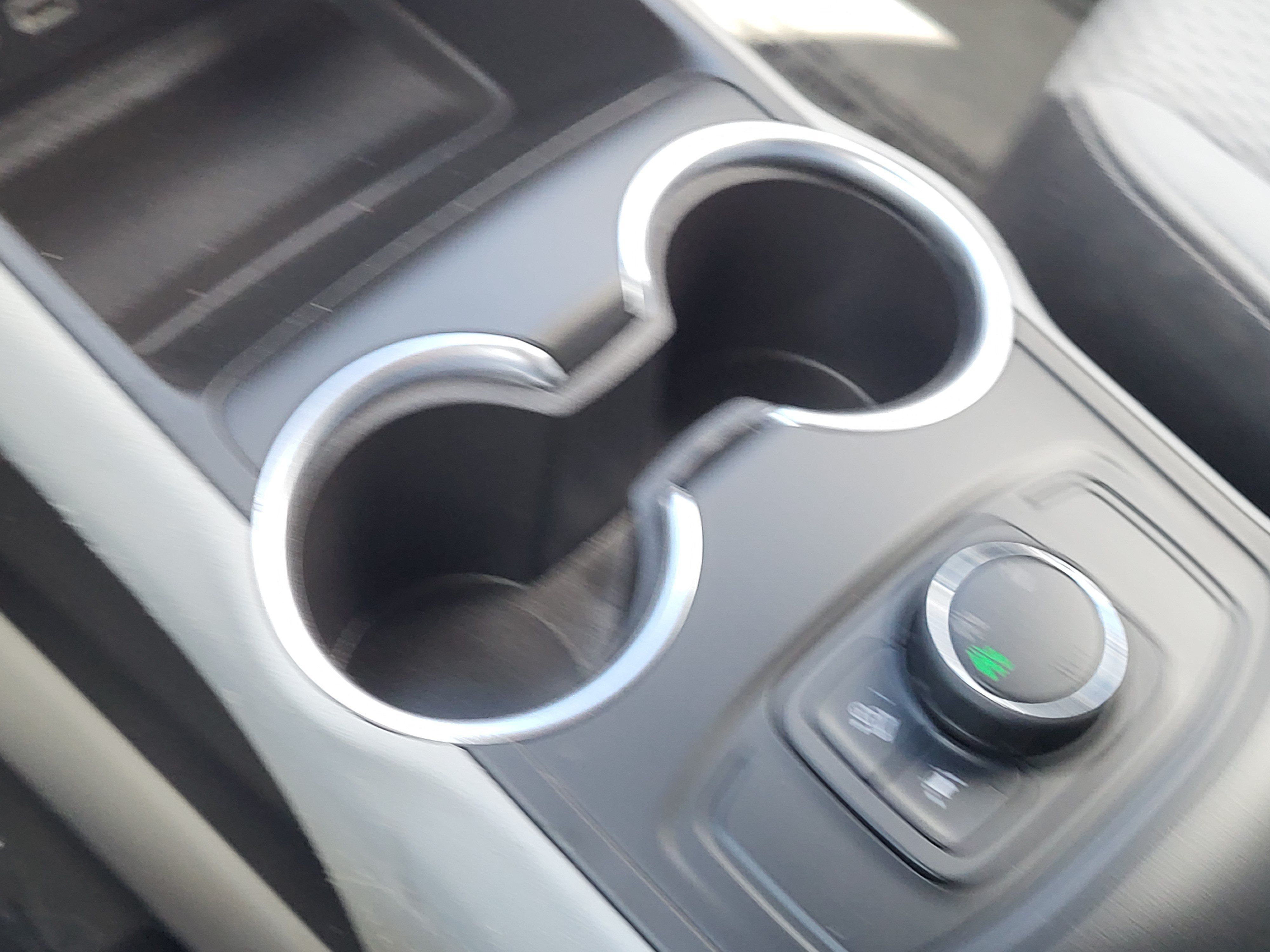 Used 2024 GMC Terrain SLE AWD/4WD image 22