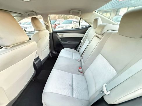 Used 2016 Toyota Corolla LE image 11