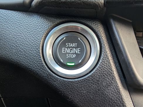 Used 2023 Cadillac CT4 Luxury w/ Sun And Sound Package image 33