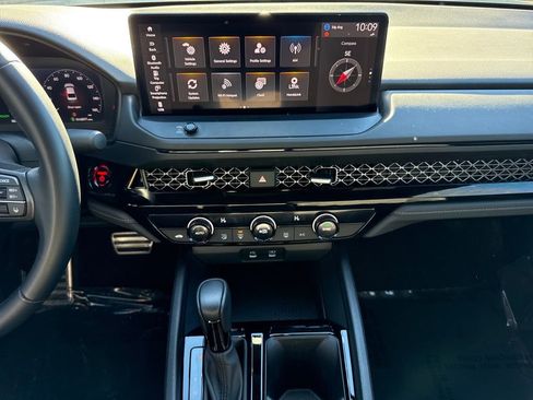 Used 2024 Honda Accord Sport image 17