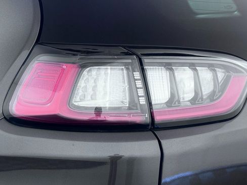 Used 2022 Jeep Cherokee Latitude Lux image 12