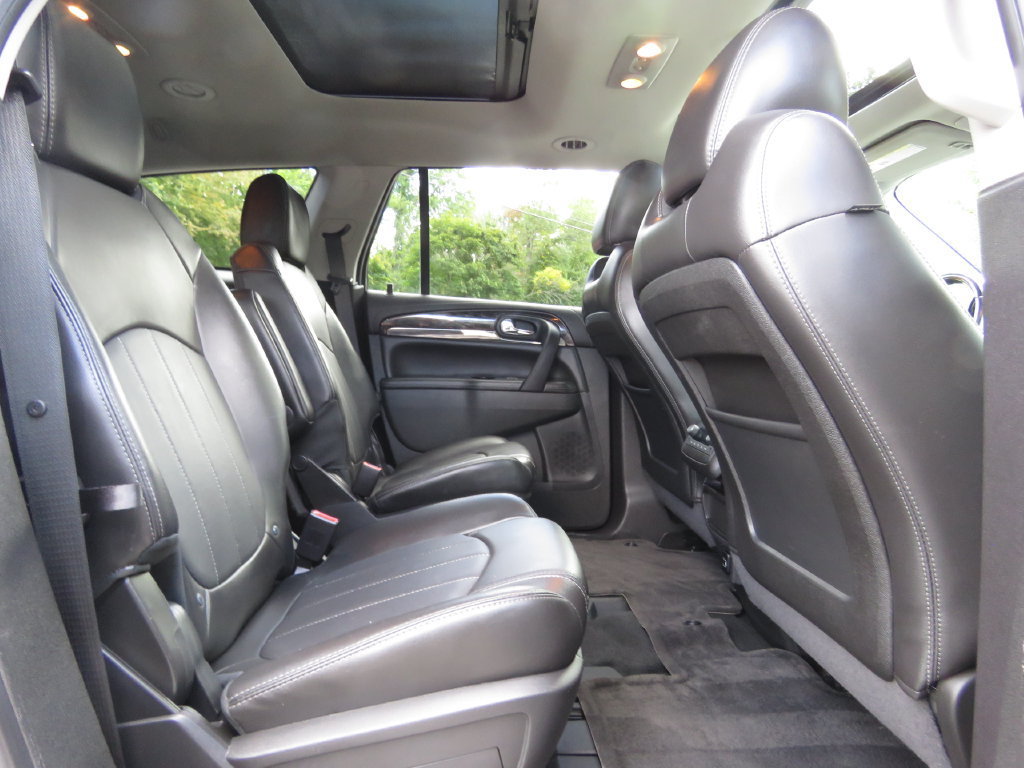 Used 2017 Buick Enclave Leather w/ Trailering Package AWD/4WD image 16
