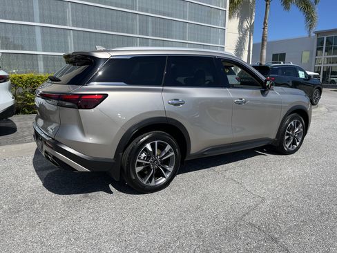 Certified 2023 INFINITI QX60 Luxe w/ Cargo Package AWD/4WD image 10