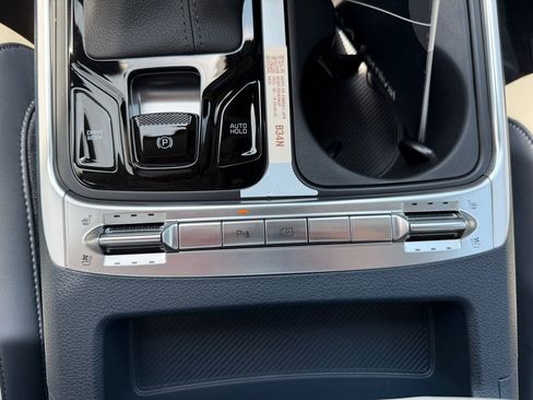 New 2026 Kia Carnival SX w/ SX Dark Edition Package image 20