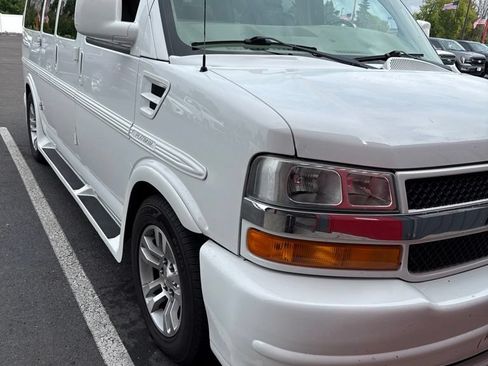 Used 2014 Chevrolet Express 1500 AWD image 45