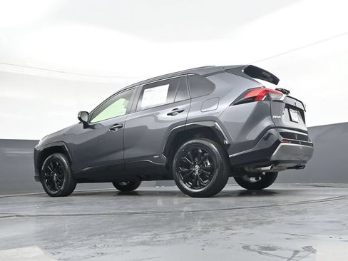 Used 2023 Toyota RAV4 SE AWD/4WD image 39