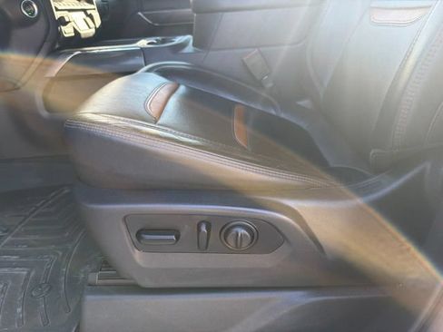 Used 2021 GMC Sierra 1500 AT4 w/ AT4 Premium Package AWD/4WD image 35
