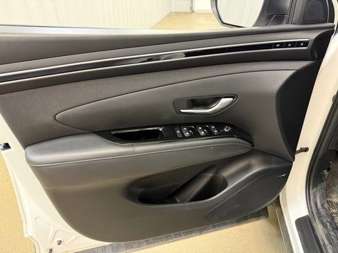 Used 2024 Hyundai Tucson Limited AWD/4WD image 19