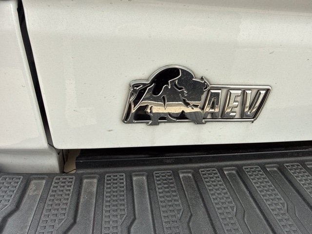 Used 2024 GMC Sierra 1500 AT4X w/ AT4X AEV Edition AWD/4WD image 8