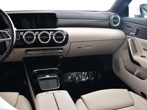 Certified 2025 Mercedes-Benz CLA 250 4MATIC image 17