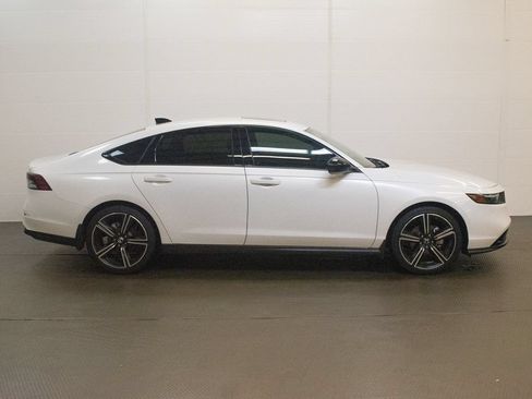 Used 2026 Honda Accord SE image 3