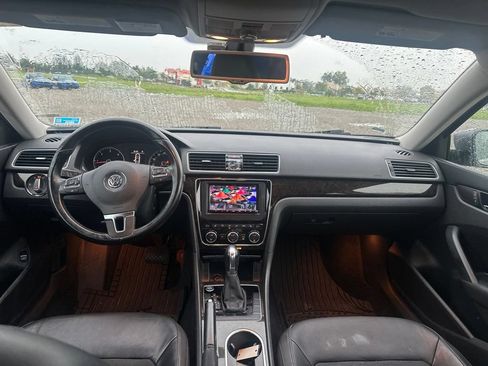 Used 2014 Volkswagen Passat TDI SEL Premium FWD image 19