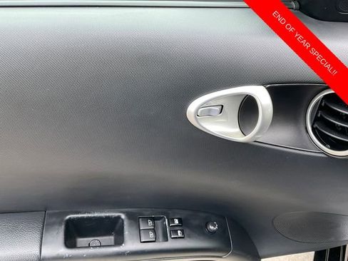 Used 2005 Nissan 350Z Touring image 15