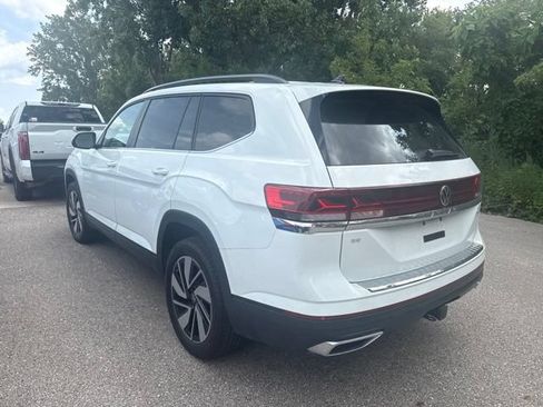 Used 2024 Volkswagen Atlas SE AWD/4WD image 6