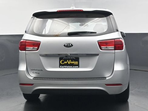 Used 2018 Kia Sedona L FWD image 4