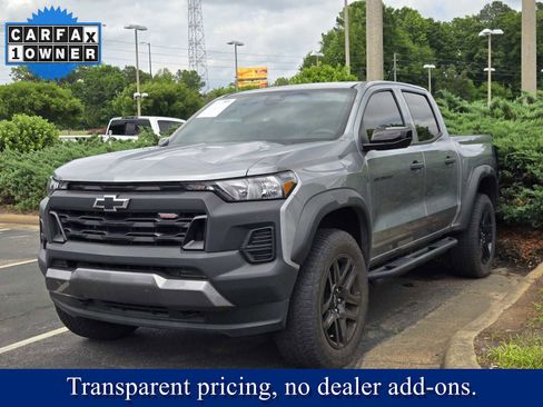 Used 2023 Chevrolet Colorado Trail Boss w/ Advanced Trailering Package AWD/4WD image 3