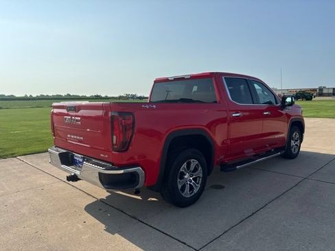 Used 2020 GMC Sierra 1500 SLT w/ Driver Alert Package I AWD/4WD image 9