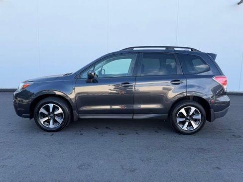 Used 2017 Subaru Forester 2.5i Premium AWD/4WD image 9