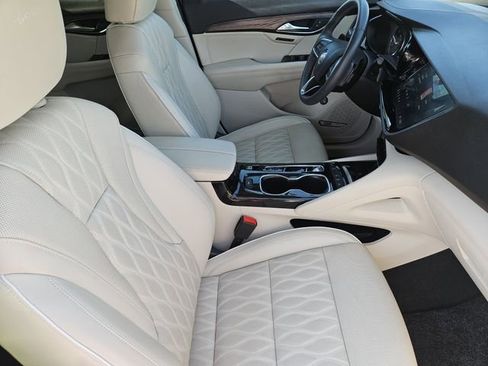Used 2022 Buick Envision Avenir w/ Technology Package II FWD image 15