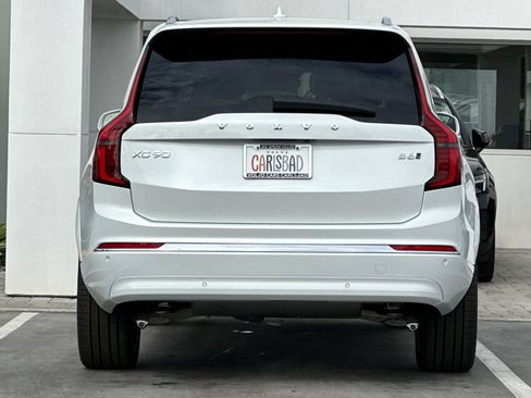 New 2026 Volvo XC90 B6 Plus image 6