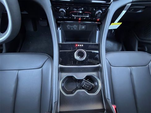 New 2025 Jeep Grand Cherokee Limited image 17