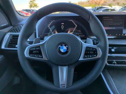 Used 2026 BMW X5 xDrive40i w/ M Sport Package AWD/4WD image 19