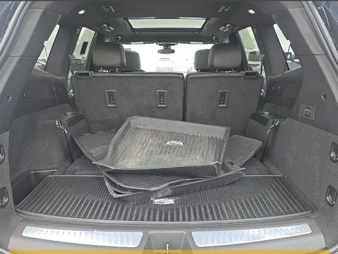 Used 2024 Cadillac XT6 Luxury w/ LPO, Floor Liner Package AWD/4WD image 18