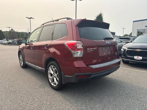 Used 2017 Subaru Forester 2.5i Touring AWD/4WD image 3