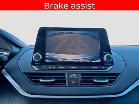 Used 2022 Nissan Altima 2.5 SV image 16