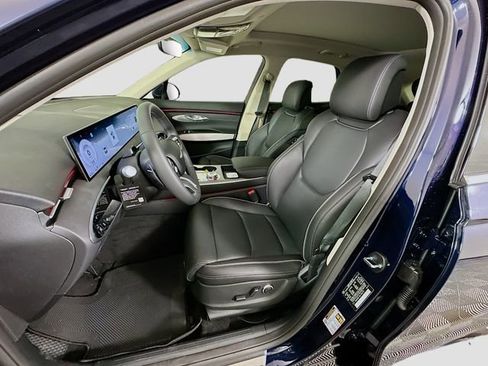 New 2026 Genesis GV70 2.5T Advanced AWD/4WD image 16