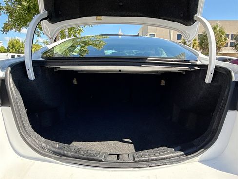 Used 2020 Ford Fusion SE image 28