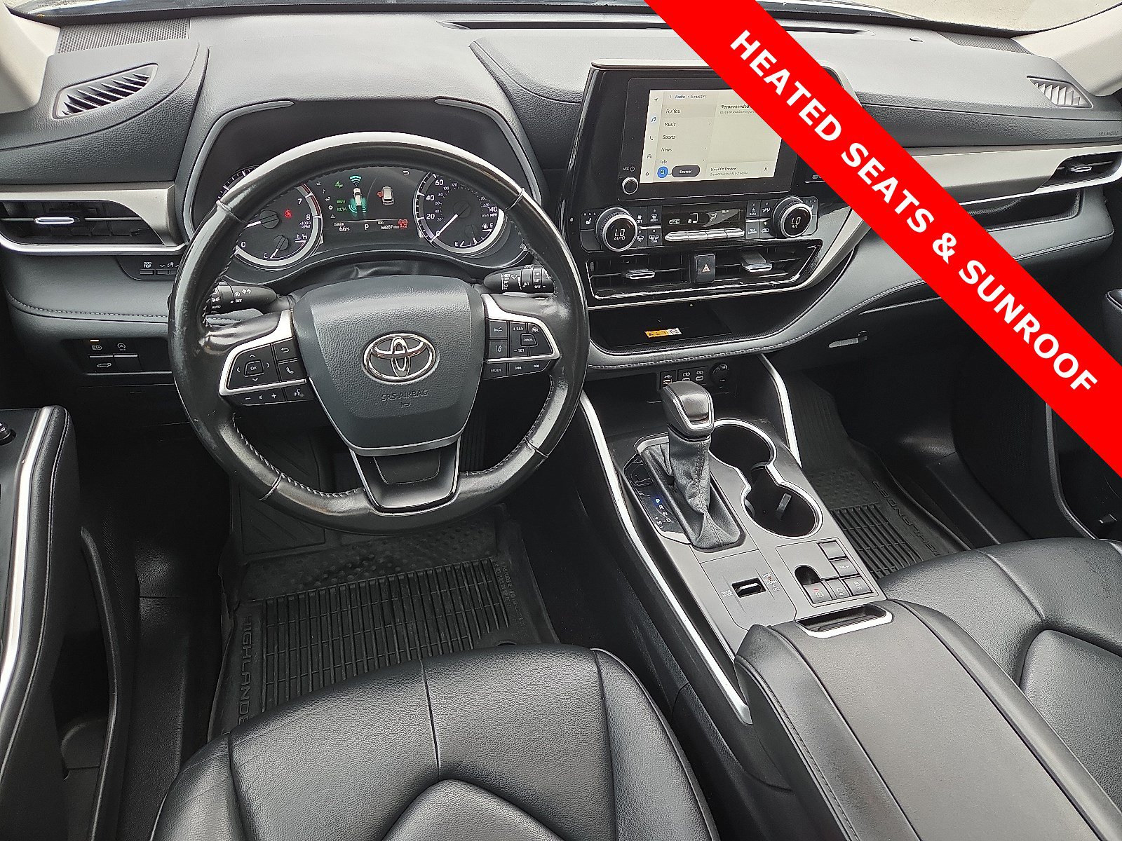 Used 2024 Toyota Highlander XLE FWD image 12