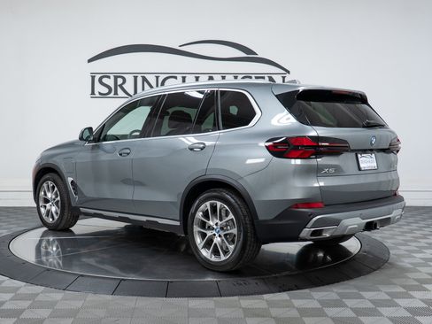 Used 2025 BMW X5 xDrive50e w/ Executive Package image 7