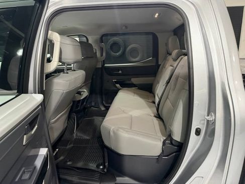 Used 2023 Toyota Tundra Limited AWD/4WD image 34