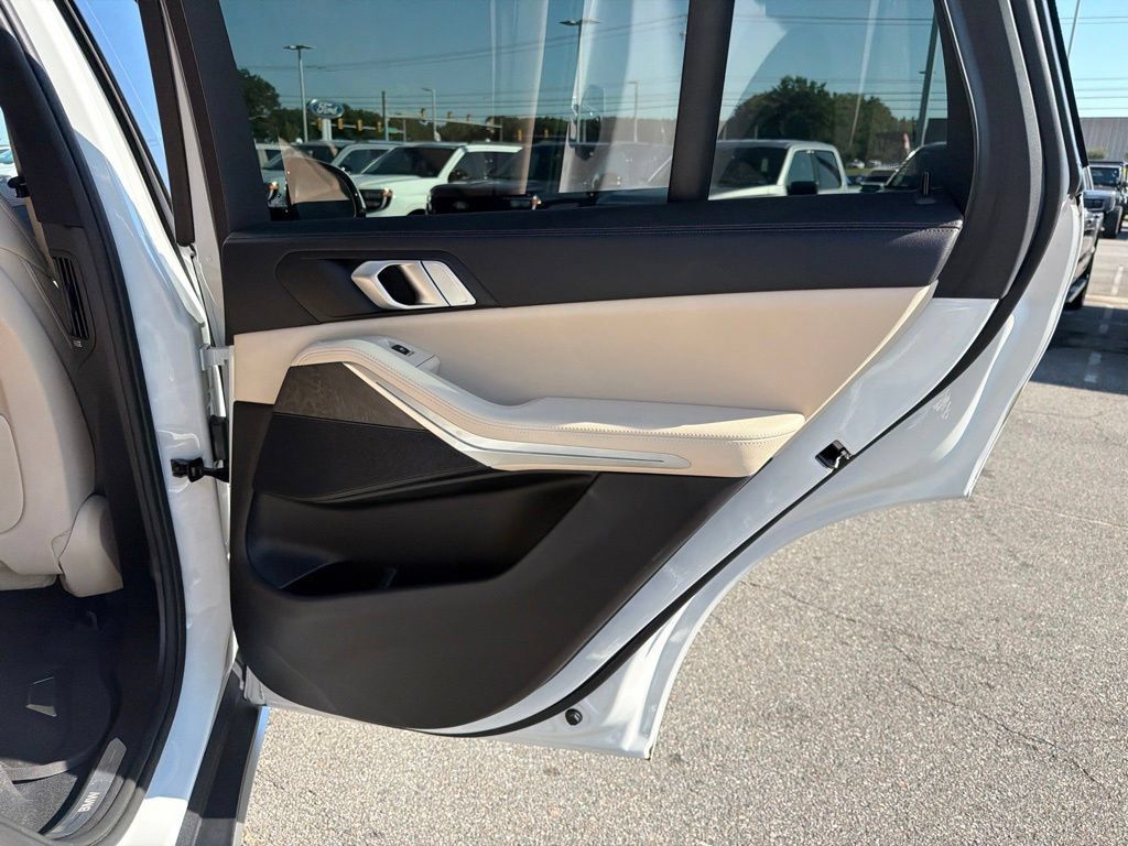 Used 2019 BMW X5 xDrive40i AWD/4WD image 20