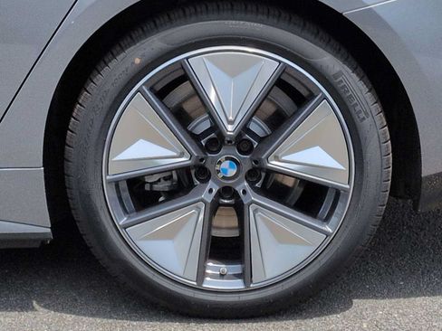 Used 2026 BMW i4 xDrive40i w/ Premium Package AWD/4WD image 15