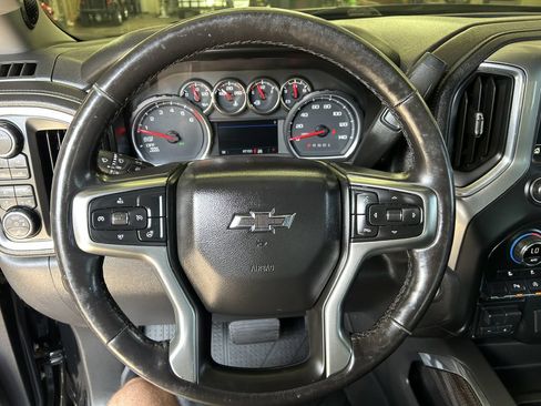 Used 2020 Chevrolet Silverado 1500 RST w/ Texas Edition AWD/4WD image 5