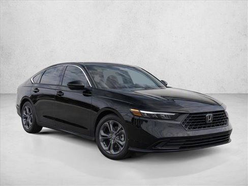 Used 2024 Honda Accord EX image 3